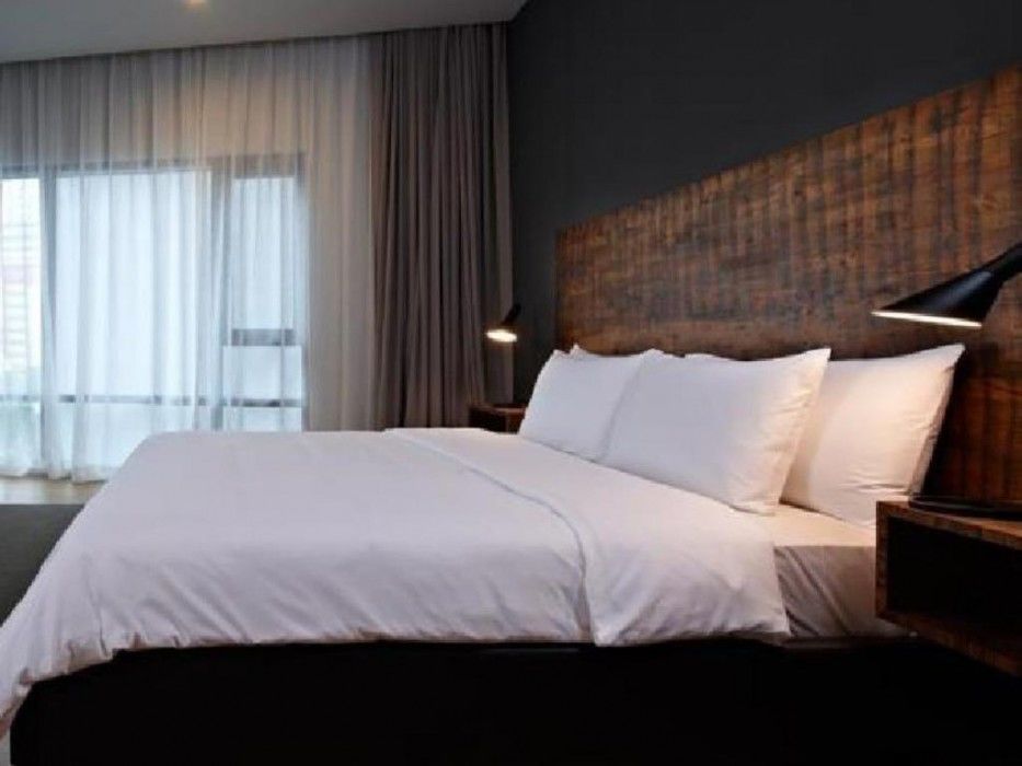 E&O Residences Куала Лумпур Екстериор снимка A bed with a duvet