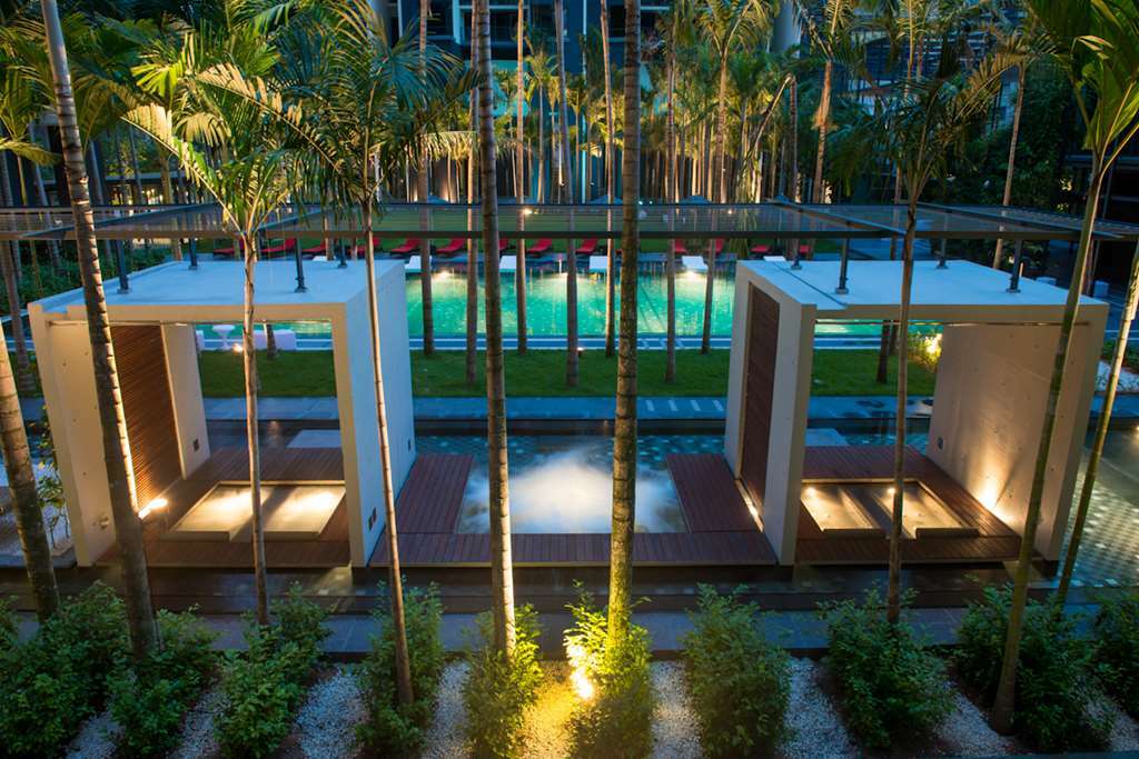 E&O Residences Куала Лумпур Съоръжения снимка The swimming pool at The Park, Hyderabad